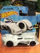 Hot wheels batmobile nowy resorek autko 