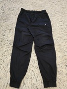 Spodnie joggersy Jordan Nike czarne rozm. 34