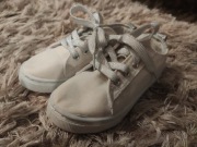 Trampki Sinsay rozm.26