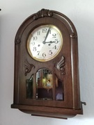 Stary zegar wiszący typy baba.