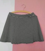 Spódnica mini w paski rozmiar M/L