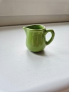 Miniaturowy dzbanek, dzbanuszek na śmietankę, mlecznik wazonik na kwiaty 