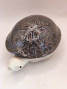 Francuska waza w kształcie żółwia żółw Michel Caugant unikat zabytek 