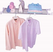 Bezinwazyjna półka rozsuwana do szafy na ciuchy odzież 50-80cm