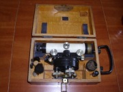 Stary niwelator Carl Zeiss Jena Ni.I - Nr 33204 + stojak 