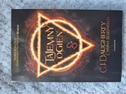 Tajemniczy ogień GJ.Daugherty Carina Rozenfield