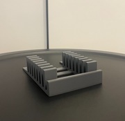 Stojak na płyty winylowe (8 LP)