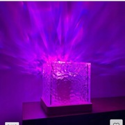 LAMPKA NOCNA KOSTKA CUBE  EFEKT WODY LED 16 KOLORÓW NA PILOTA PROJEKTOR 