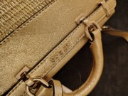 Torebka Guess złota mini kuferek Sestri plecionka elegancka NOWA