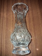 Kryształowy wazonik. Wysokość 15 cm. Stan idealny