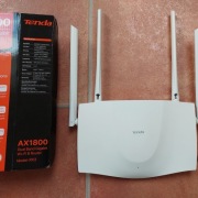 Router Tenda RX3 AX1800 WIFI 6 i Tenda AC10 ac1200 WIFI 5