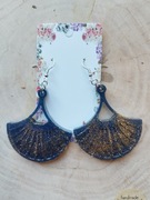 Rękodzieło kolczyki Wachlarz z żywicy epoksydowej granatowy ze złotem 