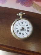 Stary zegarek kieszonkowy.