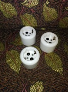 Gniazdka PRl z bakelitu - białe 