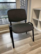 Krzesło biurowe szare IZZO stelaż czarny – 11 szt. | Wrocław