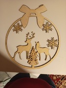 Drewniana świąteczna zawieszka w kształcie bombki 34x27cm 