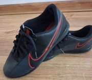 Buty Nike sportowe piłkarskie Mercurial Vapor 13 Club IC Junior czarny 37,5