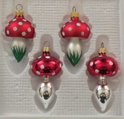 Bombki choinkowe grzybki szklane kształtki muchomorki jak z prl 