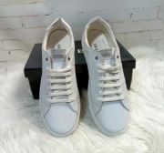 GUESS Białe Sneakersy Minimalistyczne White Eu45 y2k Streetwear