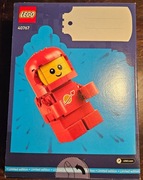 Lego 40767 powiększony mały astronauta