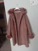 Płaszcz z futerkiem 