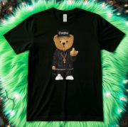 Czarna  męska  koszulka z nadrukiem Misia