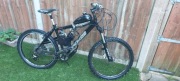 Rower z silnikiem 80cc  Specialized