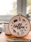 Tamborek z haftem But first COFFEE