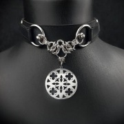 Choker handmade goth gotyk alternative skora metalowe kolka katedra witraz 