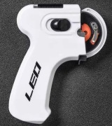 Automatyczna elektryczna wiązarka do haków haczyków wędkarskich.