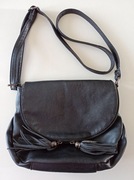 czarna torebka listonoszka Gallantry ekoskóra 22 x 31 x 8,3 cm mo