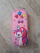 Piórnik szkolny dla dziewczynki z jednorożcem