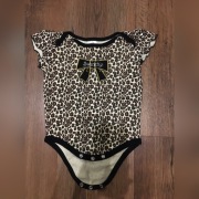 TENDER KISSES body w panterkę 0-6 msc