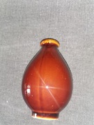 mały wazon z porcelitu