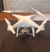 DJI Phantom 4 + akcesoria