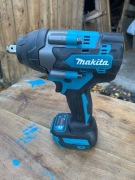 Makita DTW700 – Klucz udarowy 18V, nowy (z akumulatorem lub bez)