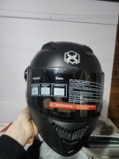 Czarny kask motocyklowy  Full face rozmiar L/XL