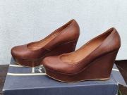 Czółenka na platformie Ryłko brązowe rozm. 37 skóra