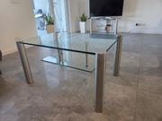 Zestaw szklanych stolików