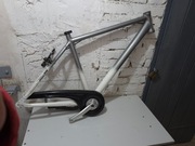 Curtis Made in Germany RAMA aluminium pod koła 28" Trekking Miasto