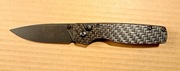 Nóż / Kizer Original XL / Button Lock / 154CM / Carbon Fiber