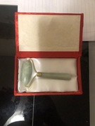 Stary rolkowy jadeitowy do masażu twarzy i powiek