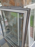 Drzwi balkonowe , okna typ panorama .