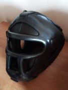 CZARNY KASK Z MASKĄ