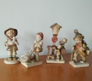 Cztery figurki gipsowe. Stan dobry. Nieuszkodzone. Minimalne ryski.