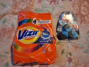 Proszek do prania Vizir do kolorów 1,1 kg + kostki do spłuczki 3szt.