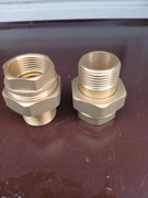 Śrubunek mosiężny 1cal prosty nowy