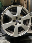 FELGA ALUMINIOWA Volvo 17" 7.5J 5X108 ET 55 30671480