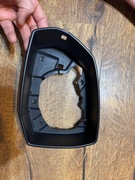 Oryginalna rama lusterka zewnętrznego Audi OE 80A8572399B9