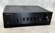 Sieciowy amplituner stereo Yamaha R-N800A